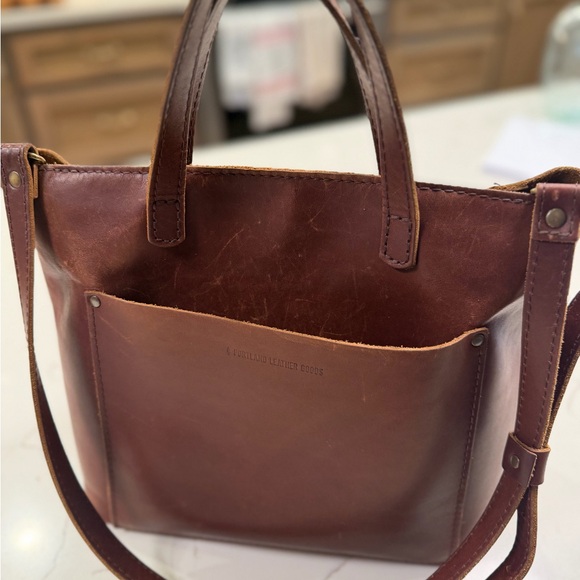Portland Leather Tote Bag - Picture 3 of 9